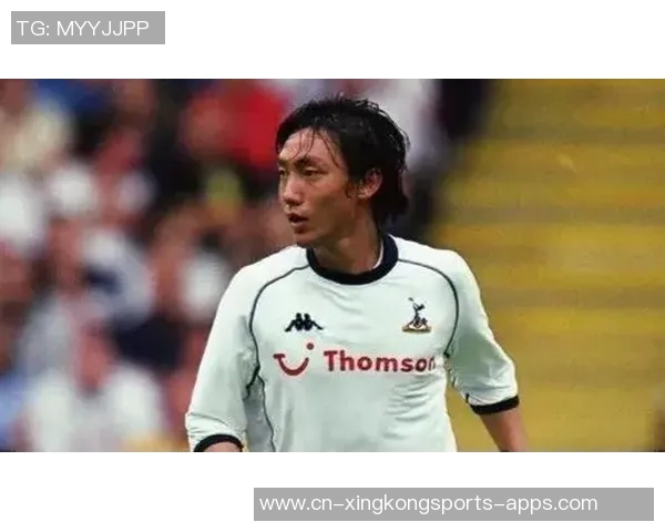 鲁尼回忆03年吃超大棒棒糖的趣事只是想用它砸碎而已