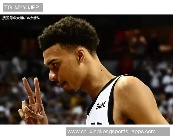 芬奇强调季前赛重在基础训练期待攻防状态全面回归 芬奇强调季前赛重在基础训练期待攻防状态全面回归