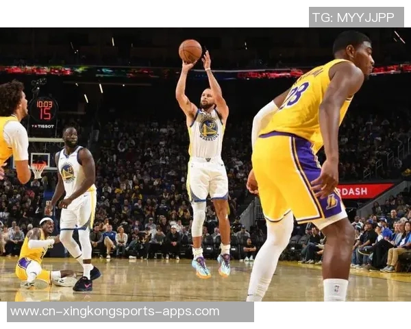 穆迪称赞霍福德在场上存在感强烈影响力贯穿其职业生涯 穆迪称赞霍福德在场上存在感强烈影响力贯穿其职业生涯